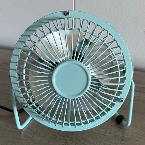 Mainstays Other - Mint green mini desktop fan 4” USB
